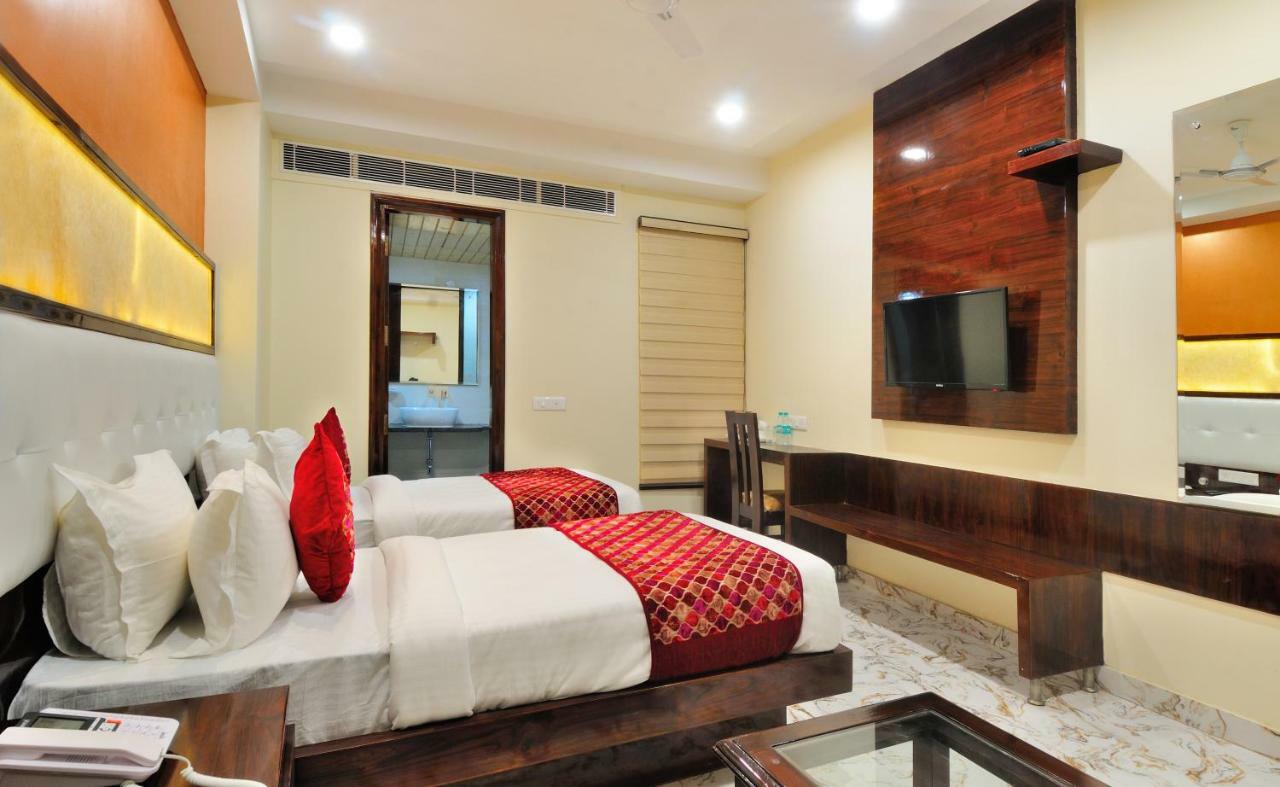 The Grand Uddhav New Delhi